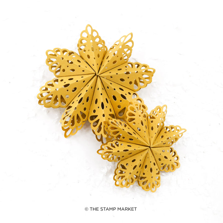 SCALLOPED STARS ROSETTE